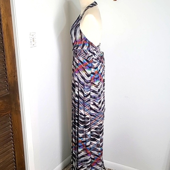 Jessica Simpson Multicolor Stripe Halter Maxi-Dress, Size Medium - Picture 6 of 11